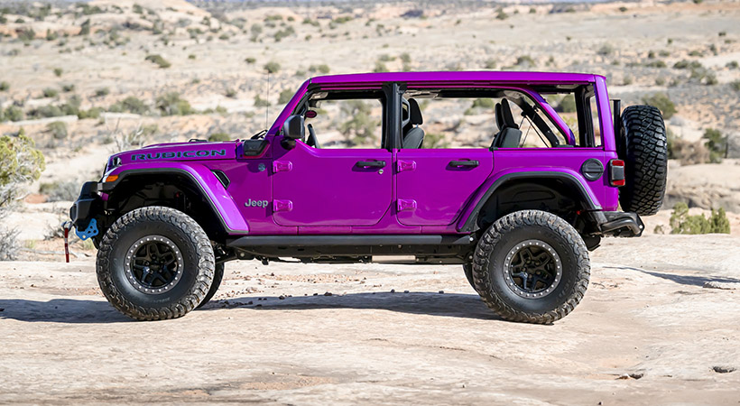 Este concepto muestra el nuevo tono nuevo tono llamado Chromatic Magenta. Foto. Jeep