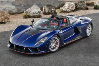 Michael Jordan recibe su Hennessey Venom F5 Roadster