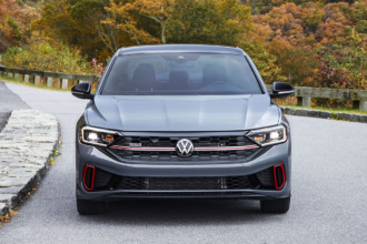 Volkswagen Jetta GLI 2.0T Autobahn, video y prueba de manejo