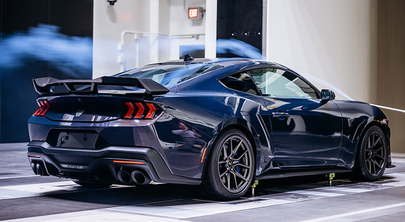 El Túnel de Viento con Cinta de Rodadura (RRWT, por sus siglas en inglés) es capaz de simular velocidades de viento y condiciones de la superficie de la carretera de hasta 200 mph. Foto: Ford