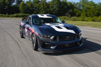Ford Mustang Dark Horse R, el super muscle car exclusivo para pista