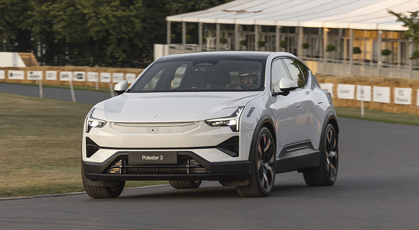 Polestar 3 subiendo la colina de goodwood. Foto: Polestar