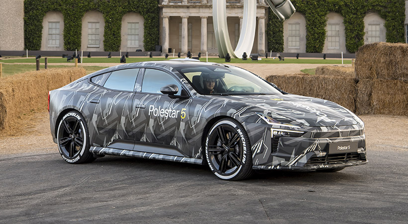 El prototipo del Polestar 5 deslumbrando a los visitantes en Goodwood. Foto: Polestar