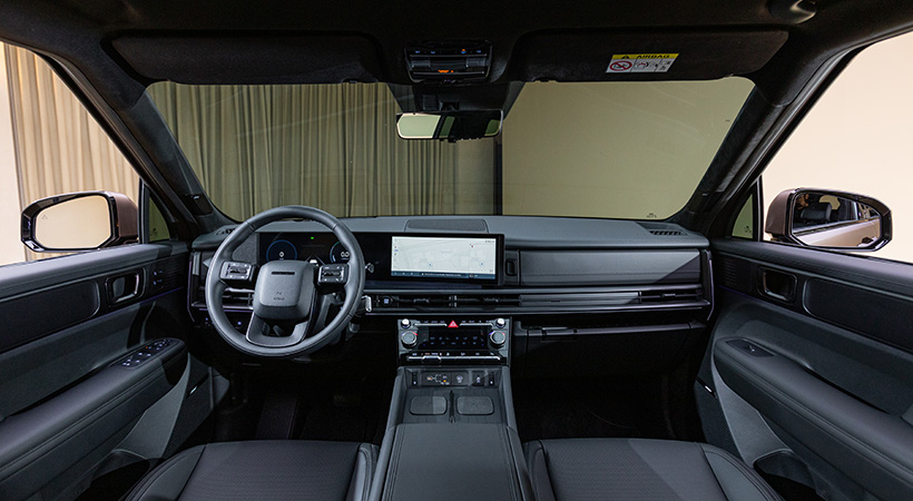 Frente al conductor y su acompañante encontramos una pantalla curva panorámica. Foto Hyundai