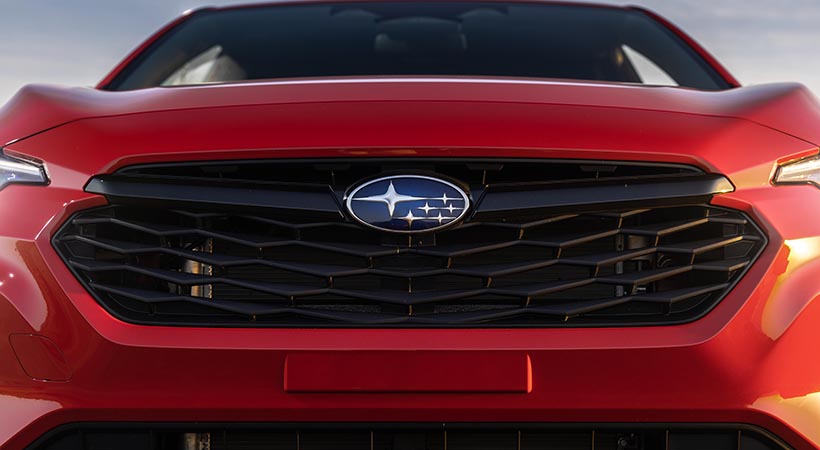 El estilo ha recibido una ligera actualización, dicho lo cual encontramos una parrilla más grande. Foto: Subaru