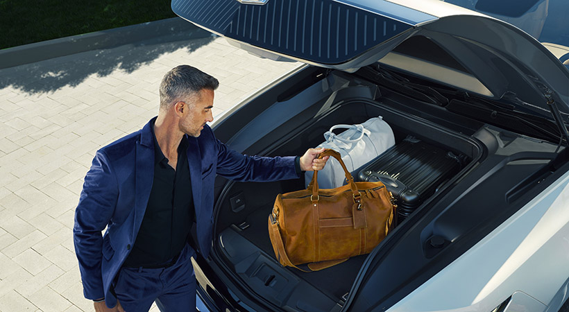 Al igual que otros modelos eléctricos, Escalade IQ contará con un eTrunk. Foto: Cadillac.