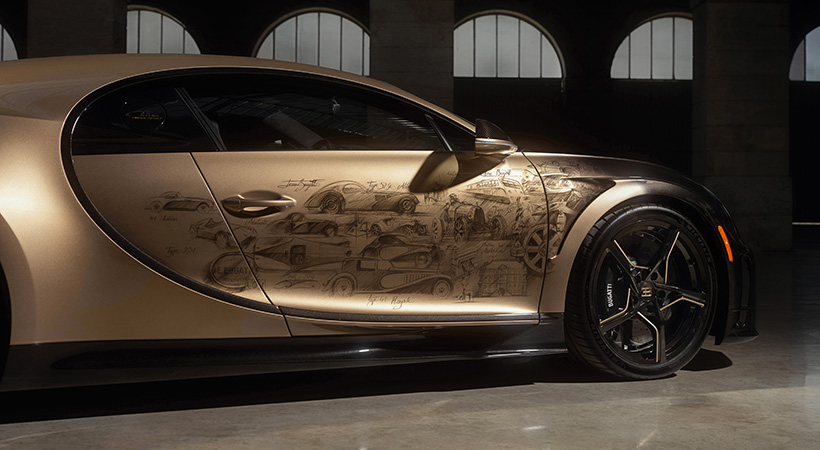 En el lado del pasajero, 26 bocetos dibujados a mano revelan íconos como el Type 41 Royale, revelado en 1926, y el Type 57 SC Atlantic. Foto: Bugatti