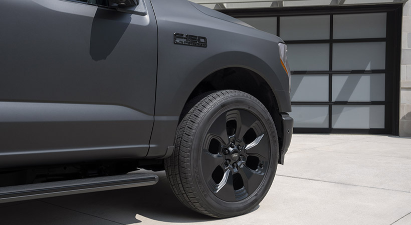 El color negro se extiende hasta los rines, incluidos los birlos. Foto: Ford