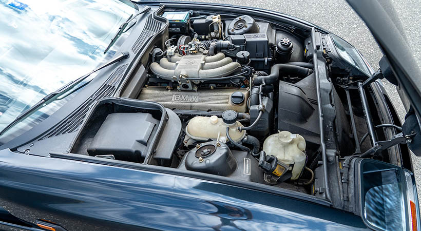 El Z1 logró se movía gracias a un motor de seis cilindros en línea de 2.5 litros, ubicado cerca del eje delantero. Foto: Car & Classic