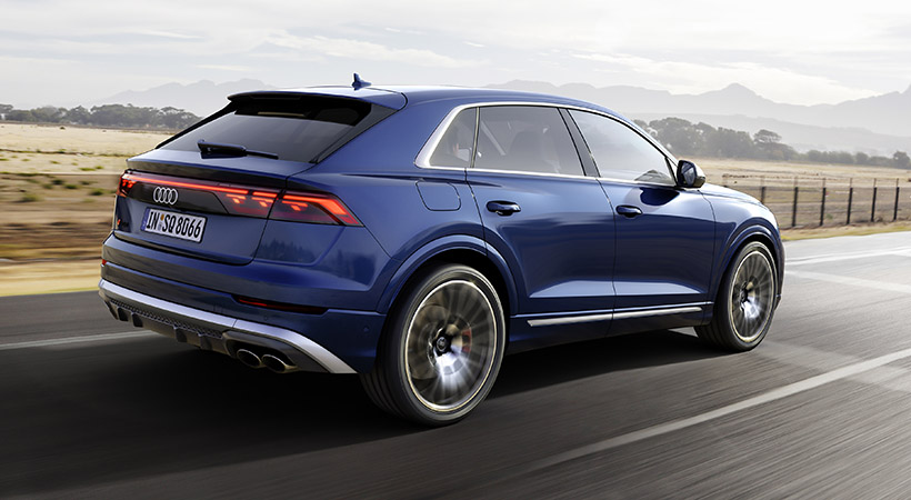 En la sección posterior, el nuevo Audi Q6 presume conjuntos ópticos con tecnología OLED, similar a la que ofrece el A8. Foto: Audi