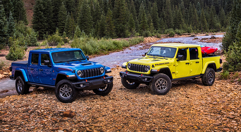Jeep Gladiator Mojave X (izquierda) y Jeep Gladiator Rubicon X. Foto: Jeep