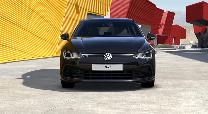 Incluye un paquete de invierno, una cámara de visión trasera y un paquete Black Style que agrega una franja iluminada entre los faros. fOTO: vOLKSWAGEN
