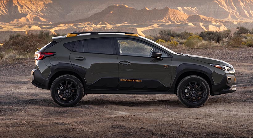 En la parte superior encontramos rieles portaequipaje con detalles en color cobre. Foto: SUBARU