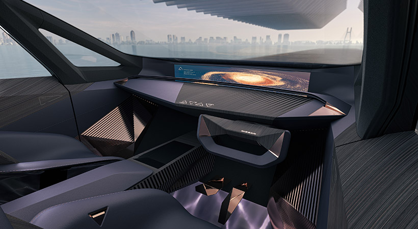 El interior presenta una pantalla que abarca casi todo el tablero. Foto: Nissan