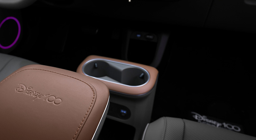 El logotipo de la edición se encuentra en respaldos y consola central. Foto: Hyundai