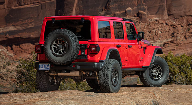 Uno de los detalles específicos de la edición del 20 aniversario del Rubicon 392 se encuentra montada en su portón trasero. Foto: Jeep