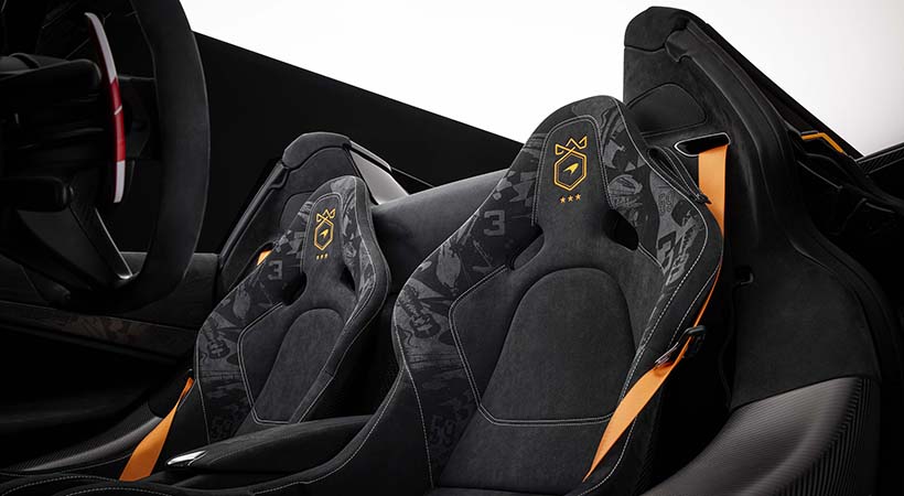 En el interior, los asientos tipo cubo fabricados con fibra de carbono exhiben el logotipo de la Triple Corona. Foto: McLaren