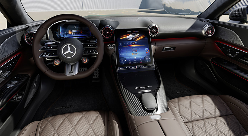 A nivel interior, esta versión electrificada del SL cuenta con asientos deportivos AMG. Foto: Mercedes-AMG 