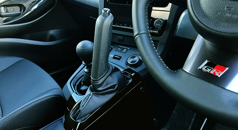 También ha recibido mejoras a nivel interior. Foto: Toyota