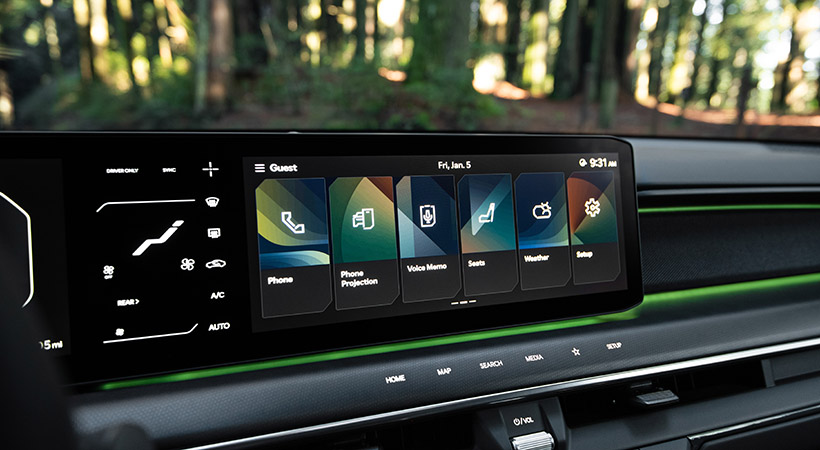 El infotenimiento corre a cargo de dos pantallas de 12.3 pulgadas. Foto: KIA