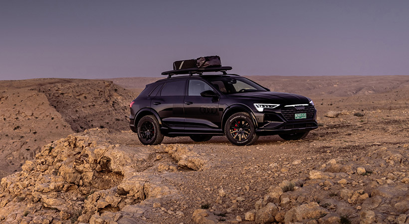 Bajo el capó, tenemos un tren motriz que, gracias a su configuración de doble motor, ofrece tracción integral y una potencia de 402 hp. Foto: Audi