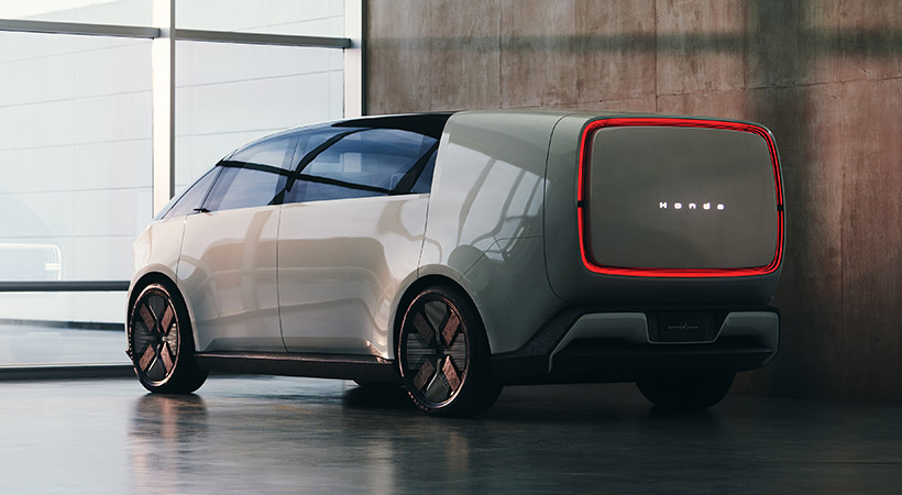 El segundo modelo que muestra el futuro eléctrico de Honda es el Space-Hub, una especie de minivan. Foto: Honda