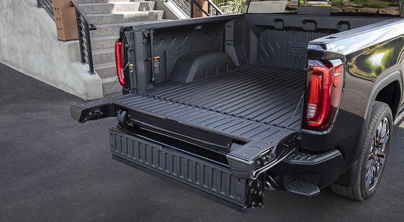 Su capacidasd de carga es impresionante, ademásd de la versatilidad de la tapa de la caja de carga. Foto: GMC 