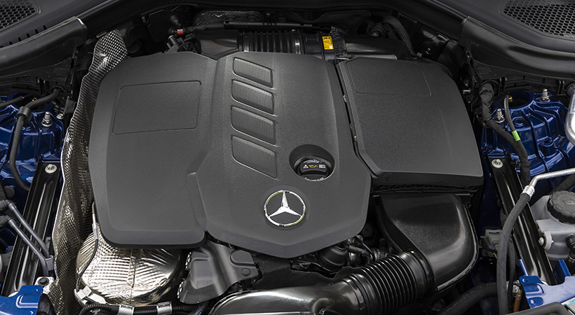 El motor Mild-Hybrid del Mercedes-Benz GLC 300 es un turbo, 2.0L y 4 cilindros en línea con que entrega 255 caballos de fuerza y 295 lb-pie de torque. Foto: Mercedes-Benz