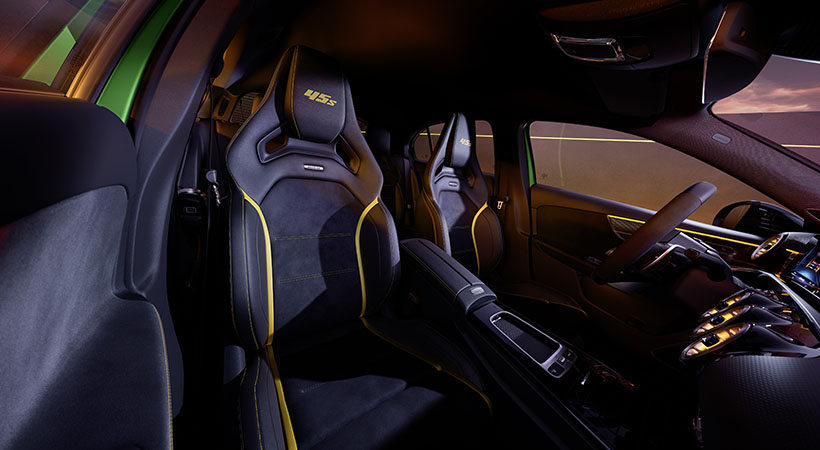 Los asientos son de cubo con tapicería específica. Foto: Mercedes-AMG