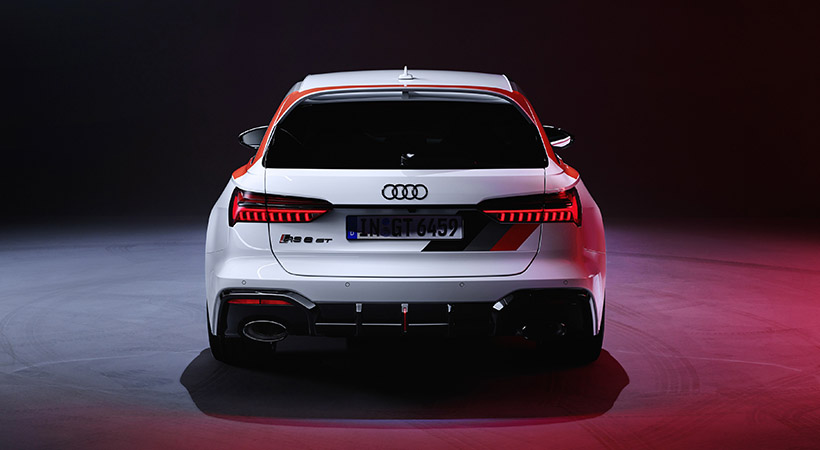 la versión RS6 GT brinda un manejo mejorado gracias a una reducción de 10 milímetros en la altura de la suspensión. Foto: Audi
