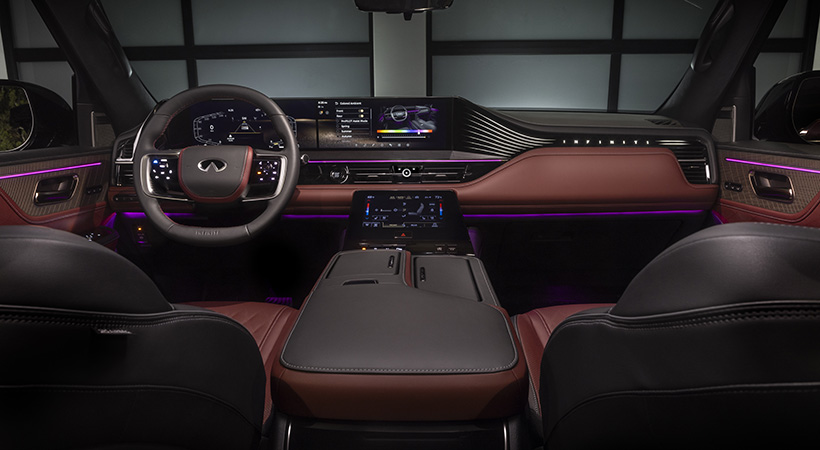 A nivel interior, este SUV con tres filas de asientos presume una cabina muy elegante revestida de cuero. Foto: Infiniti