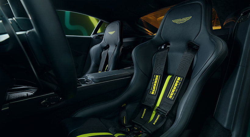 Los asientos de serie han sido sustituidos por los Asientos Pole Position. Foto: Aston Martin