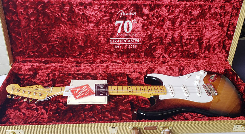 Para celebrar el 70 aniversario de la Stratocaster, más de cien hot rods se reunieron en la ubicación original de la compañía. Foto: Ricardo Rodríguez-Long