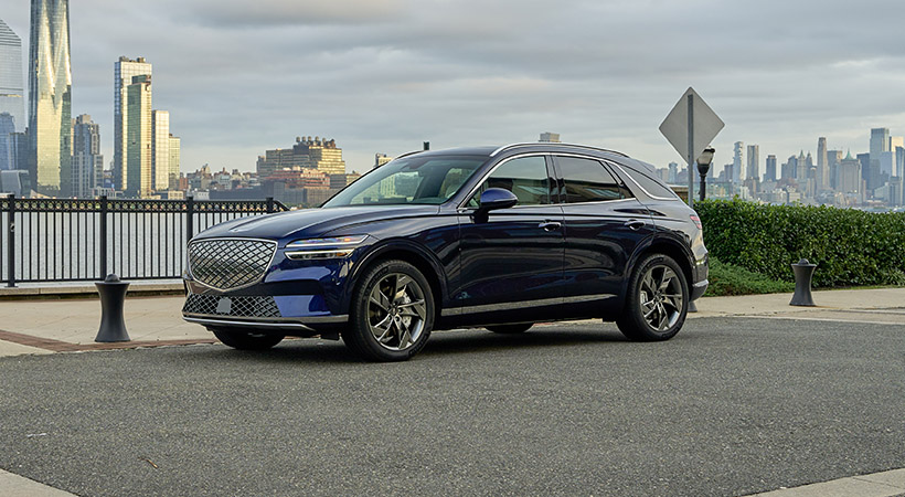 El Genesis GV70 Electrified AWD Prestige 2024 se presenta como una opción elegante y poderosa en el segmento de los SUV eléctricos de lujo. Foto: Genesis