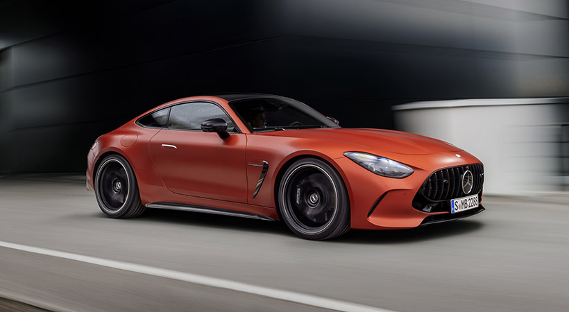 La transmisión de doble embrague de nueve velocidades dirige la potencia a través del sistema de tracción total 4Matic+ de Mercedes-AMG.  Foto: Mercedes-AMG