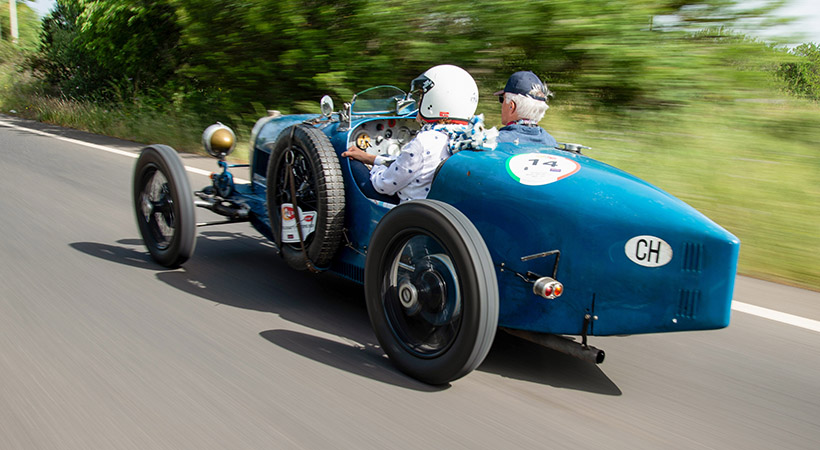 Recorriendo la isla de Sicilia. Foto: Bugatti