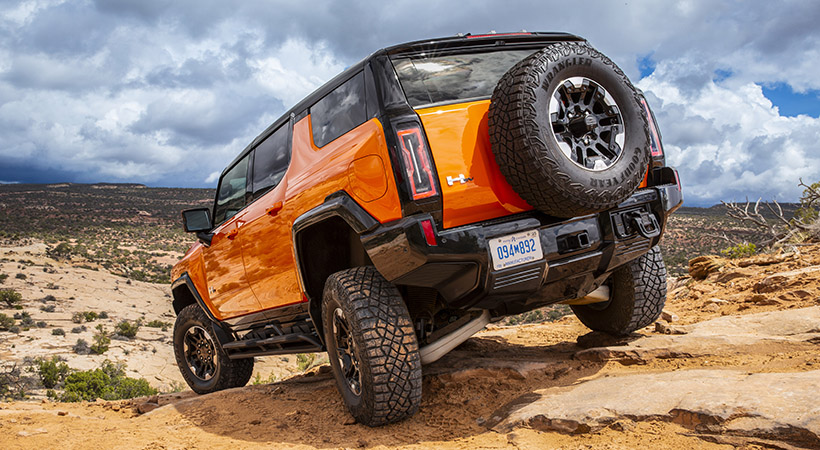 Las ruedas posteriores son direccionables. Foto. GMC