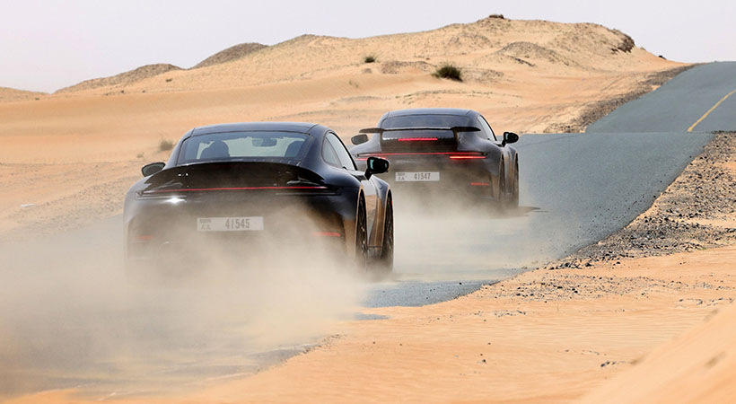 Del frío glacial al calor abrasador, como ocurrió durante las etapas finales de las pruebas en Dubái. Foto: Porsche