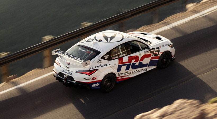 Acura logra un buen desempeño en la “carrera hacia las nubes”. Foto: Acura