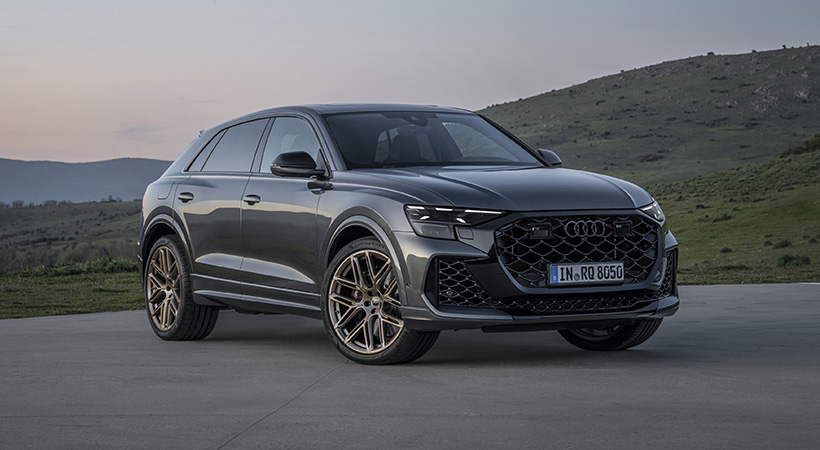 A nivel exterior, el Audi RS Q8 destaca gracias a sus faros LED matrix, con láser de luz alta. Foto: Audi