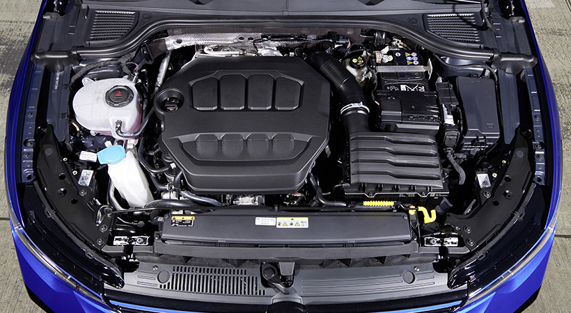 El motor turboalimentado de 2.0 litros y cuatro cilindros que ahora genera 329 caballos de fuerza. Foto: Volkswagen