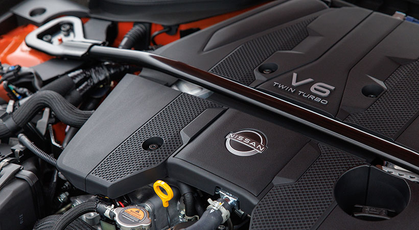 Bajo el capó no hay cambios. Este deportivo mantiene el bloque V6 de 3.0 litros biturbo, que entrega 400 caballos de fuerza directo a las ruedas traseras. Foto: Nissan