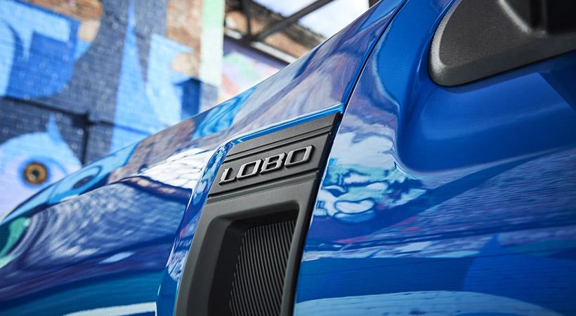 La Maverick Lobo, rinde homenaje a las pick-ups callejeras que nacieron en la década de los 80. Foto: Ford