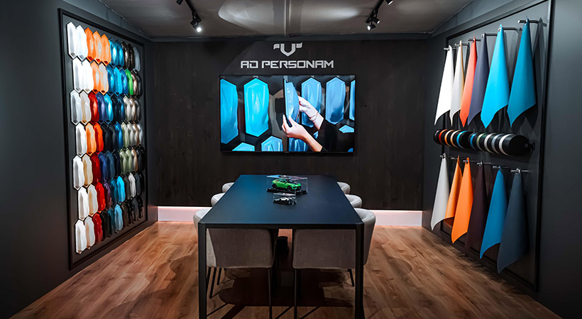 Desde luego que en este sitio no falta un espacio dedicado a la división de personalización Ad Personam. Foto: Lamborghini