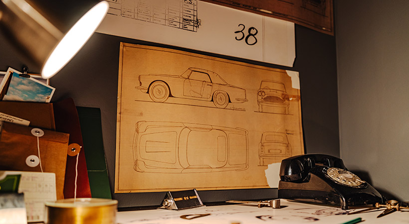 En el interior hay mucha memorabilia relacionada con el agente secreto. Foto: Aston Martin