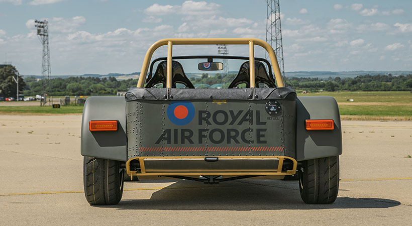 El color militar se mantiene en el exterior. Foto: Caterham