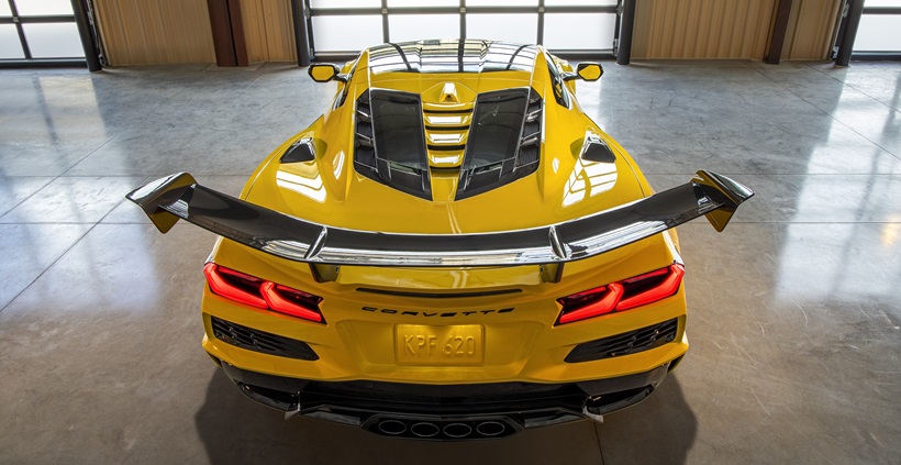 A nivel exterior, este nuevo deportivo incluye un gran alerón trasero. Foto: Chevrolet 