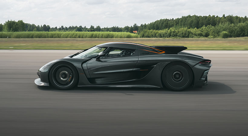 El Jesko, equipado con un motor V8 biturbo de 5 litros que usa combustible E85 y genera 1,600 caballos de fuerza, logró llegar a las 248 mph en 18.82 segundos, a 250 mph en 19.20 segundos y completar el 0-250-0 mph en 28.27 segundos. Foto: Koenigsegg