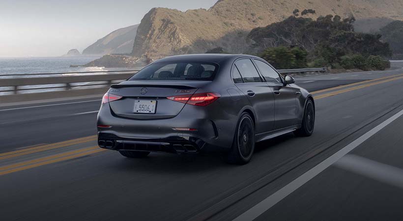 Su equilibrio mecánico es óptimo, incluso en curvas súper cerradas, donde se agarra y gira de manera satisfactoria. Foto: Mercedes-AMG