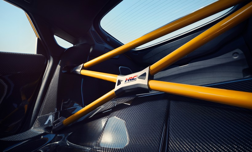 En la parre posterior se eliminó el asiento. Foto: Acura